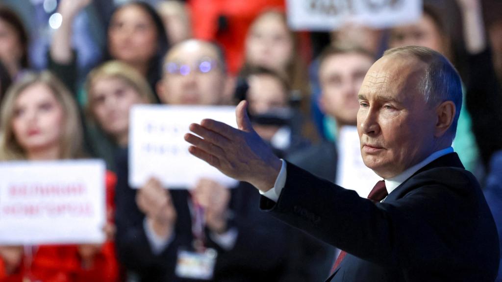 El presidente ruso, Vladímir Putin, asiste a su conferencia de prensa anual de fin de año, en Moscú.