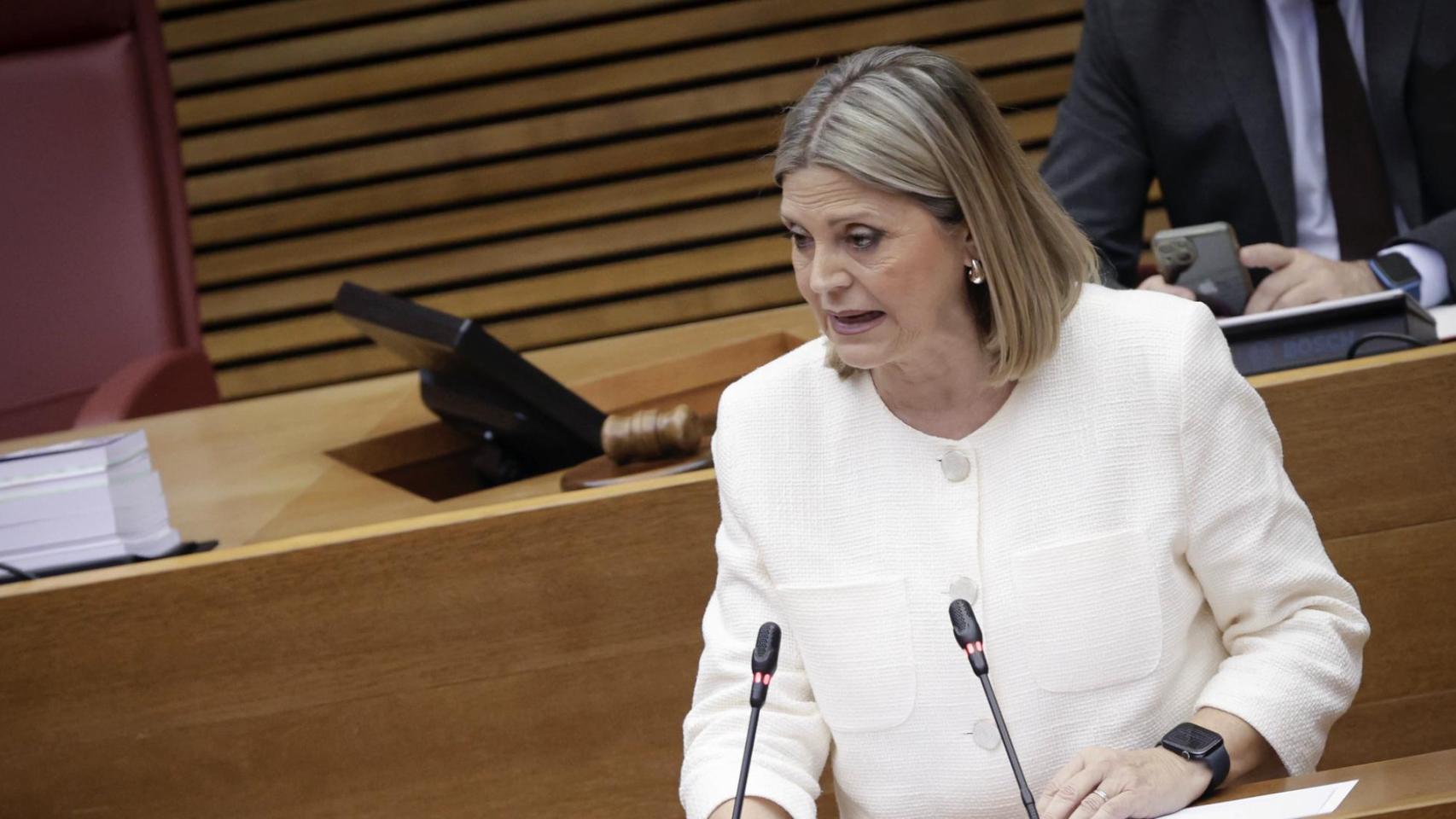 La consellera de Educación, Carmen Ortí. José Cuéllar / Corts