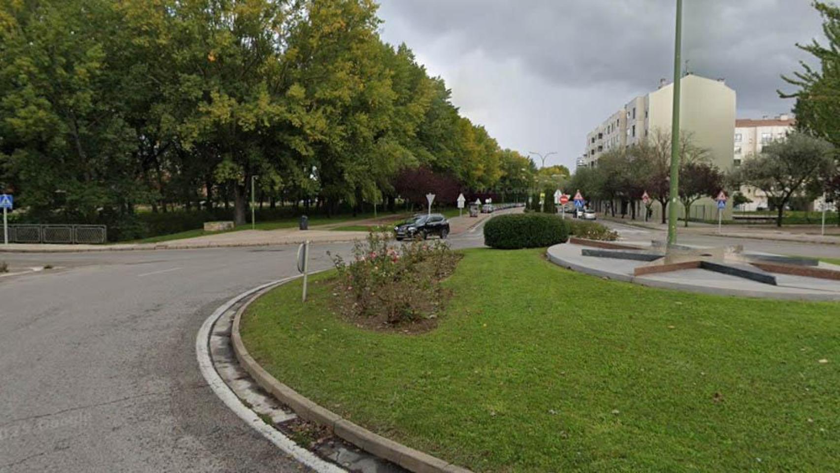 Avenida Islas Canarias con Avenida Castilla y León, en Burgos