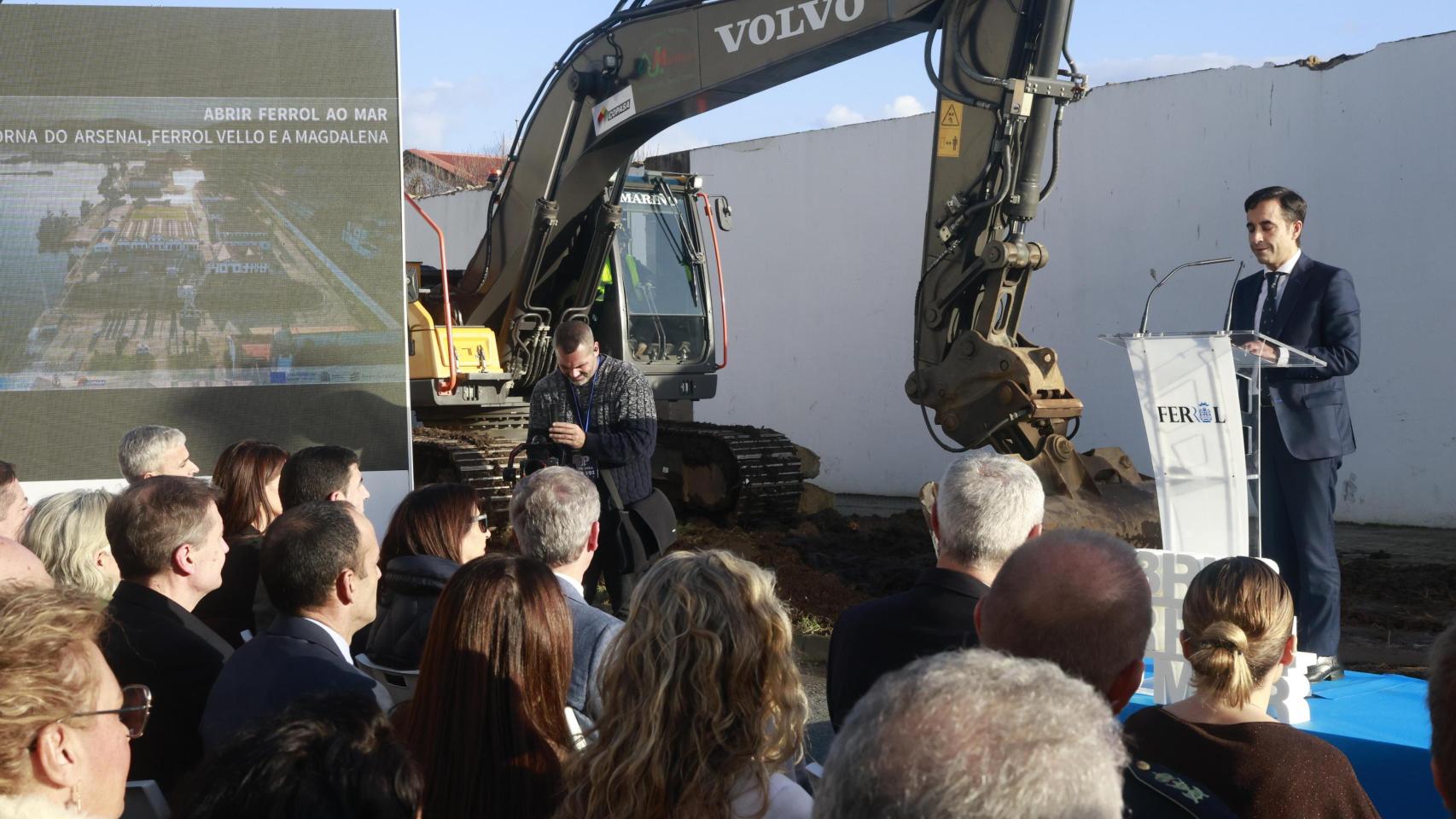 Así fue la caída del muro de Ferrol