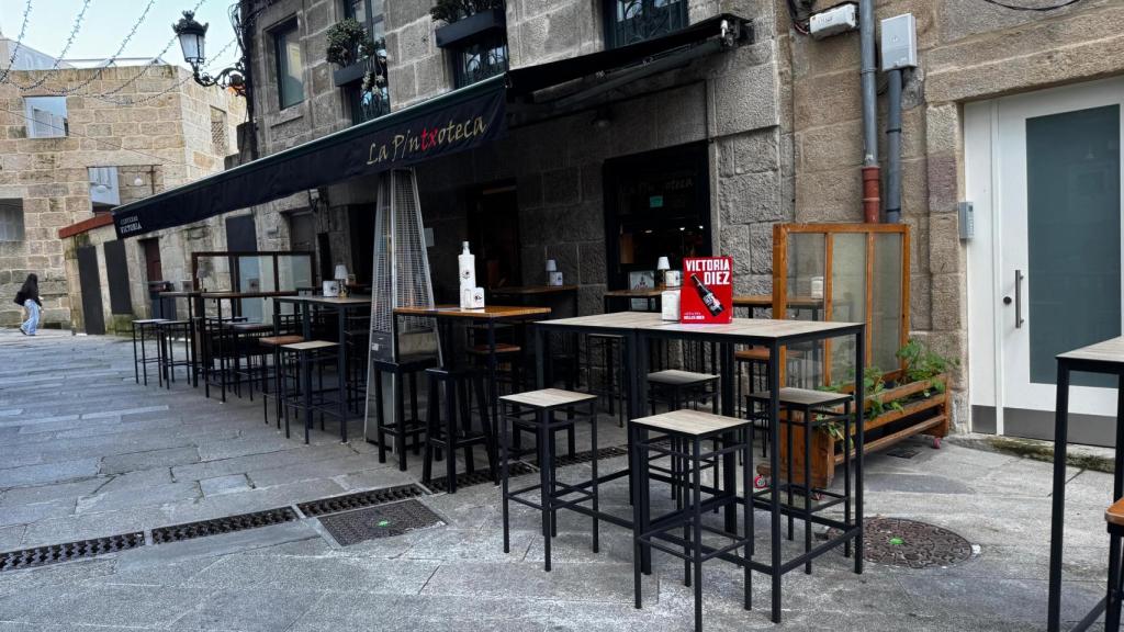 Pintxoteca, situado en el número 2 de la calle Sombrereiros