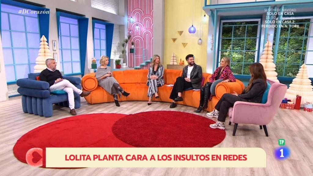 Jorge Borrajo, Marina Bernal, Anne Igartiburu, Javier de Hoyos, Alba Carrillo y Laura Fa en 'D Corazón'.