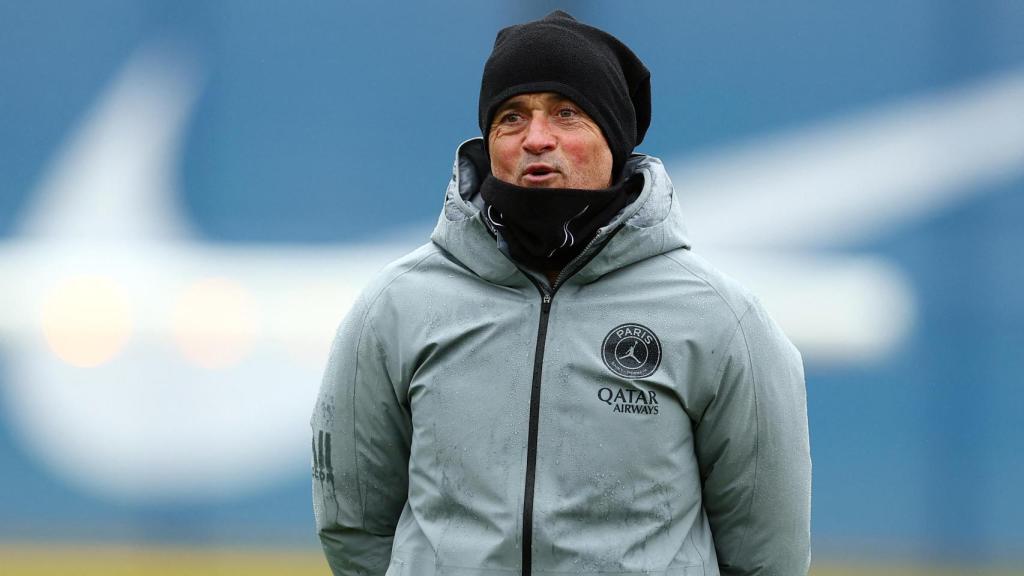 Luis Enrique, durante un entrenamiento con el PSG.