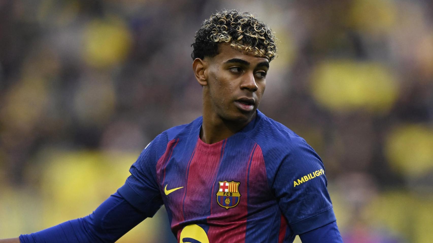 Lamine Yamal, durante el partido ante el Villarreal.