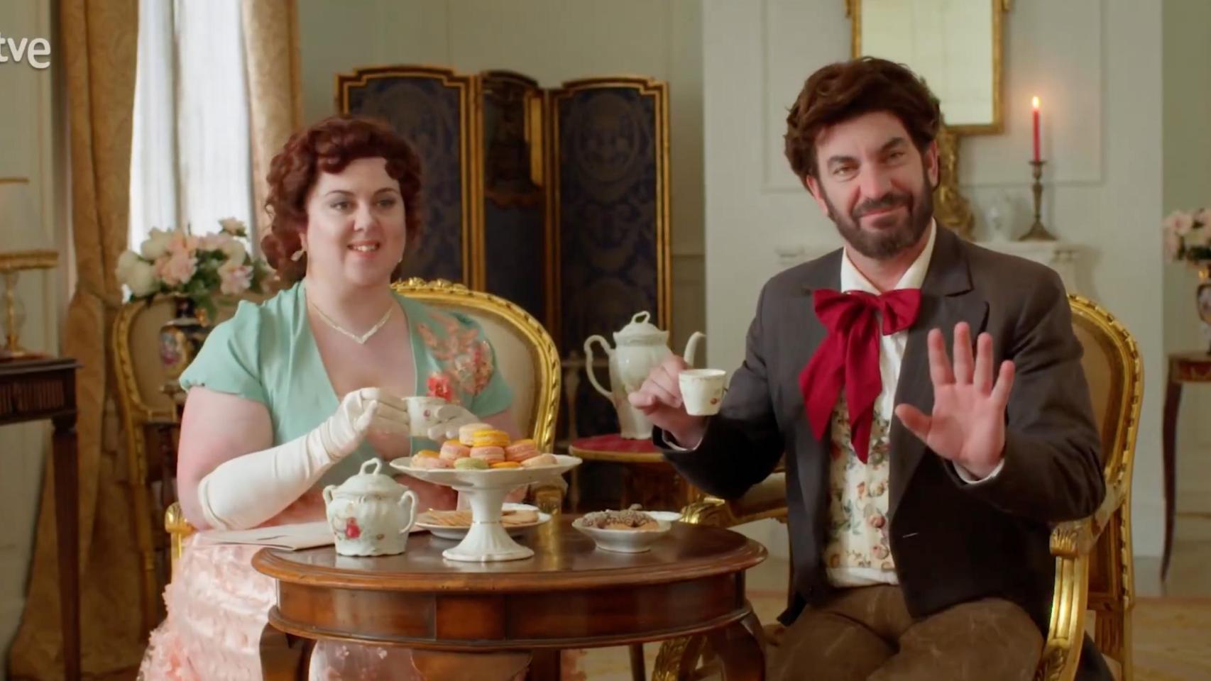 Lalachus y Arturo Valls en la promo de 'CrossBAR'.