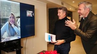 Alberto Núñez Feijóo y Jorge Azcón, desde Génova, celebran con María Guardiola su victoria en Extremadura por videoconferencia.