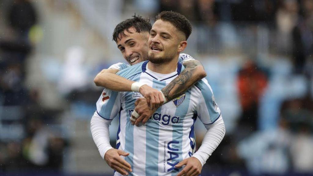 Dani Lorenzo celebra su gol del Málaga contra el Almería.