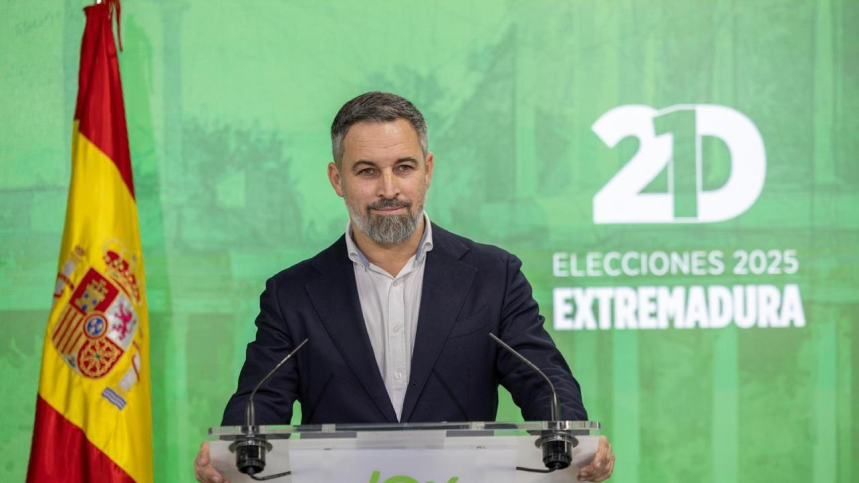 El presidente de Vox, Santiago Abascal, este domingo desde la sede nacional del partido en Madrid.