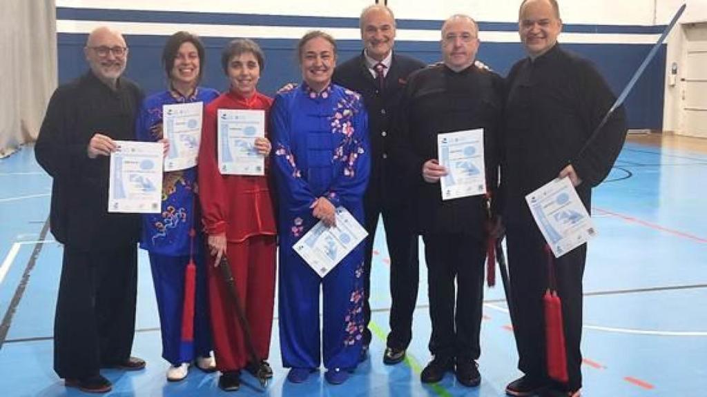 El momento en el que el maestro Gago les notifica el apto del examen