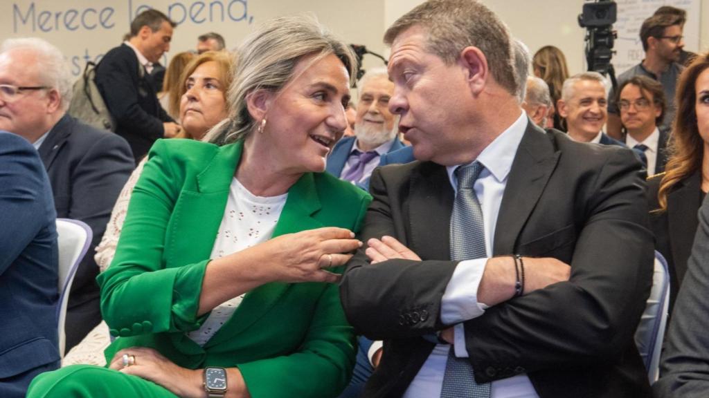 Milagros Tolón y Emiliano García-Page junto el 12 de junio de 2024 en Albacete.