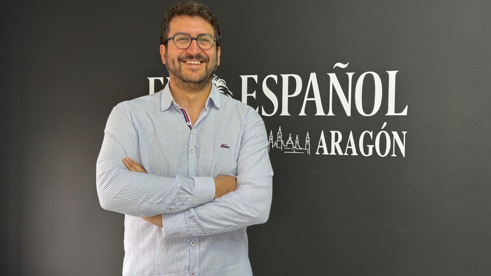 Dr. Camilo Chávez en la redacción de EL ESPAÑOL DE ARAGÓN.