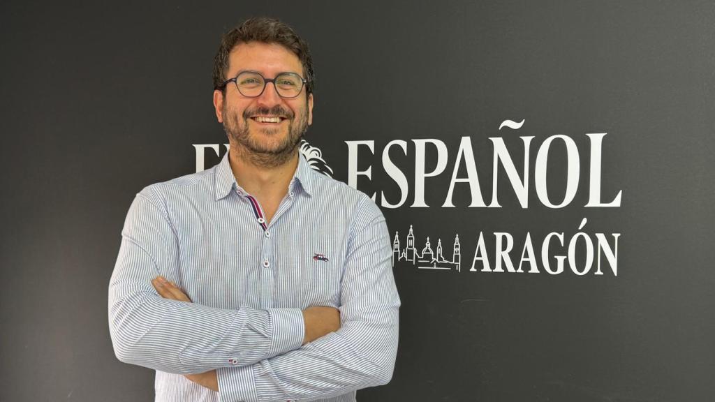 Dr. Camilo Chávez en la redacción de EL ESPAÑOL DE ARAGÓN.