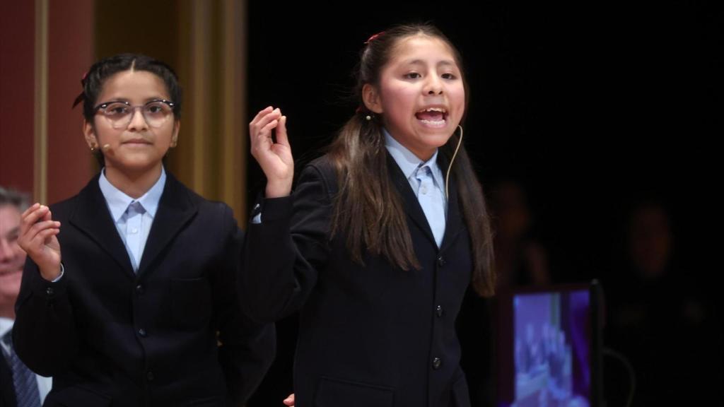 Los niños que han cantado el premio de la Lotería de Navidad.