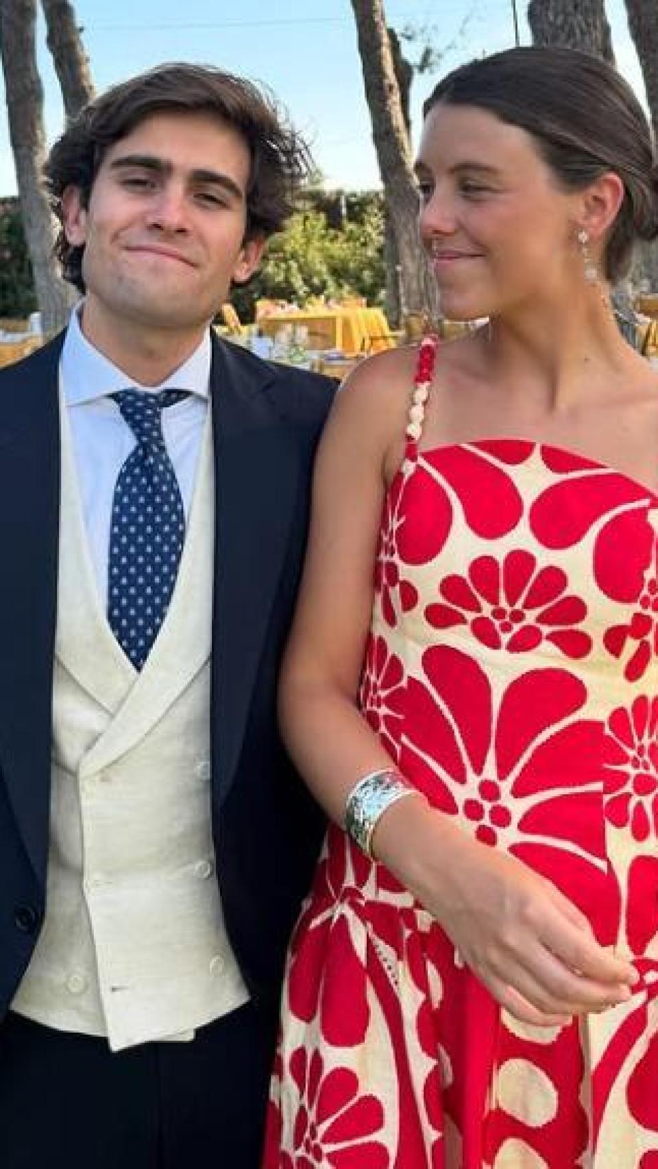 The duo, happy at a wedding.