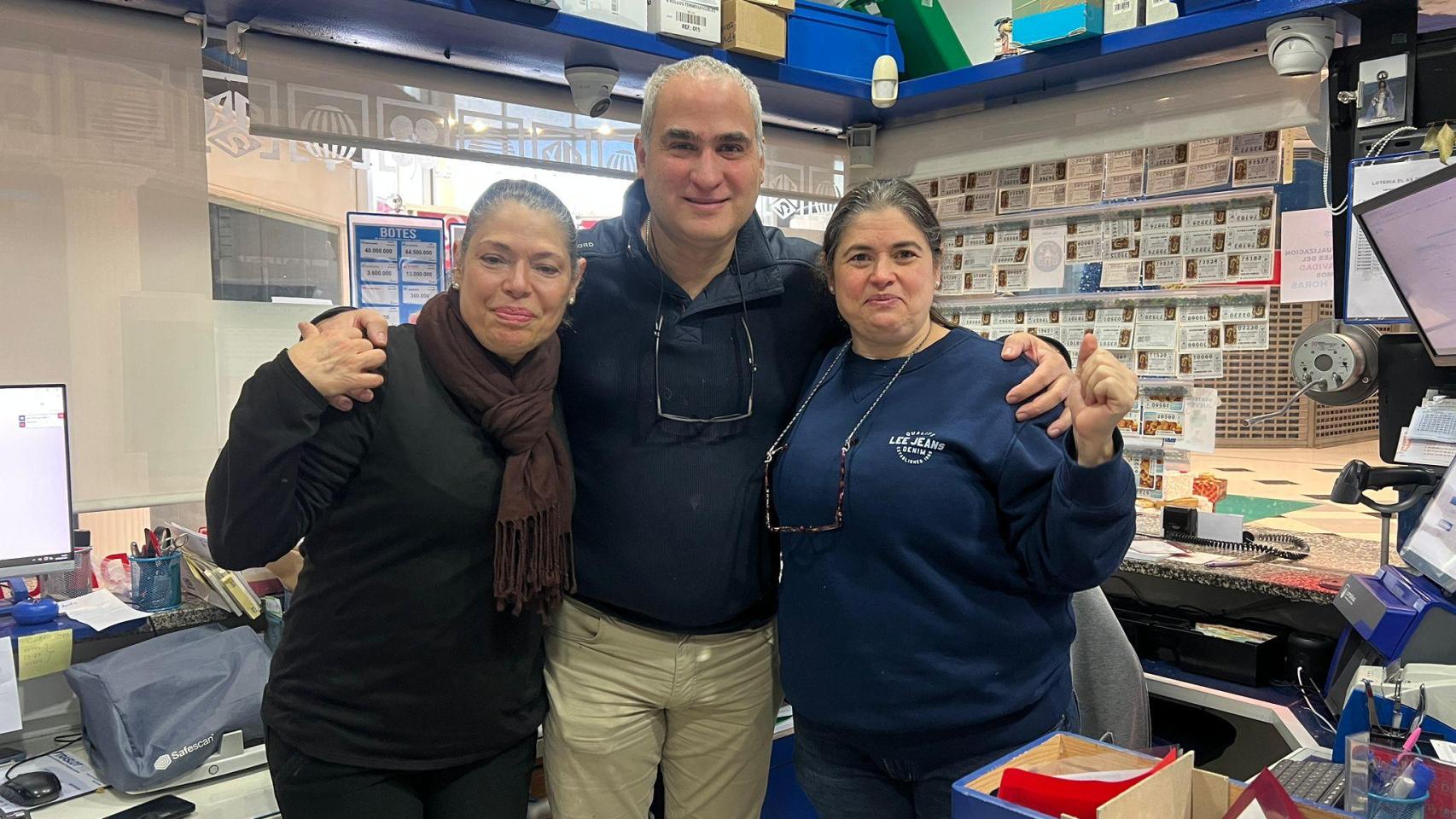 Personal del As de Oros en Os Rosales