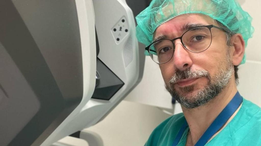 Álvaro García-Sesma, cirujano.