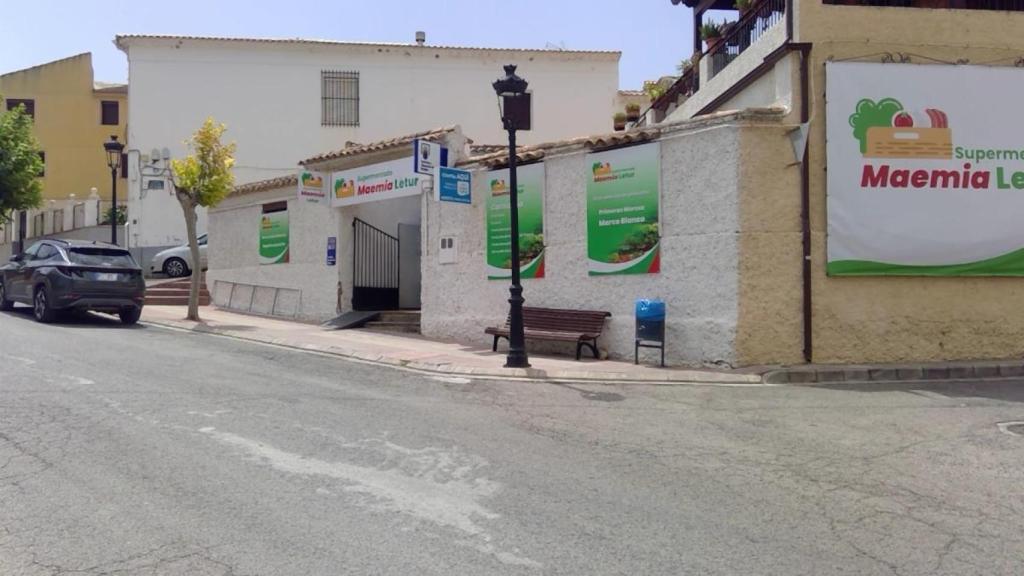 Fachada de la Administración de Letur que ha repartido un décimo del tercer premio de Lotería de Navidad.