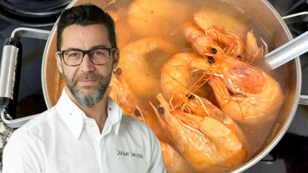 Quique Dacosta junto a unos langostinos cociéndose.