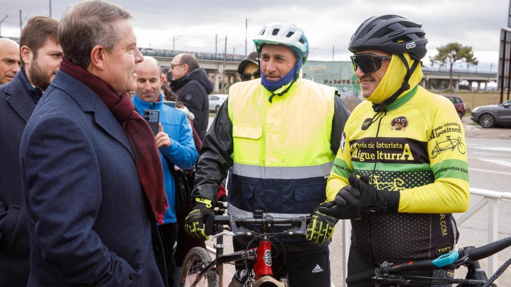 Emiliano García-Page este lunes en la inauguración de la pasarela ciclista y peatonal que une Ciudad Real y Miguelturra.