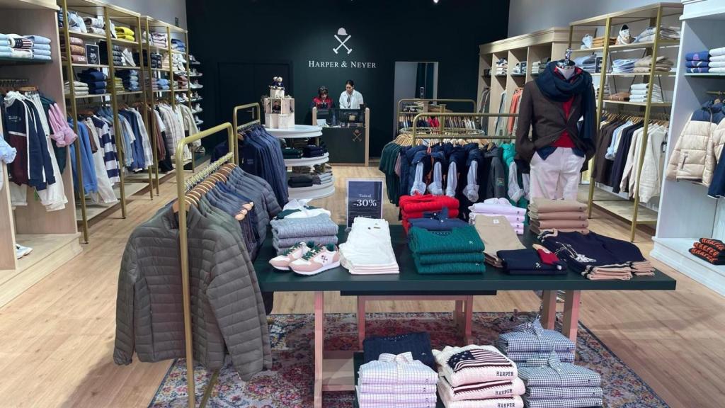 Interior de la tienda Harper & Neyer.