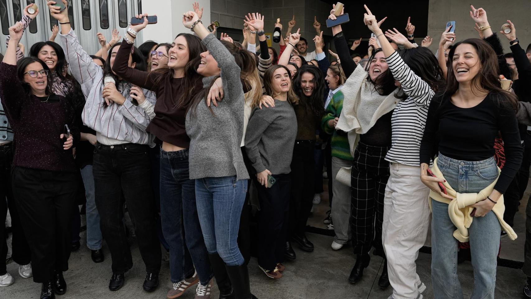 La fiesta en Vigo de los trabajadores de Bimba y Lola: Es un día irrepetible