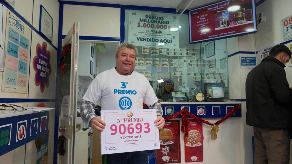 César lotero de Alcalde Lens 26