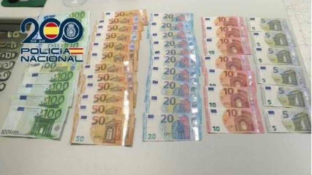 El dinero devuelto por la mujer en Ponferrada