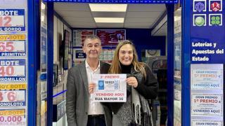 La administración ‘La Suerte’ de Salamanca ‘ reparte algunos décimos del tercer premio.