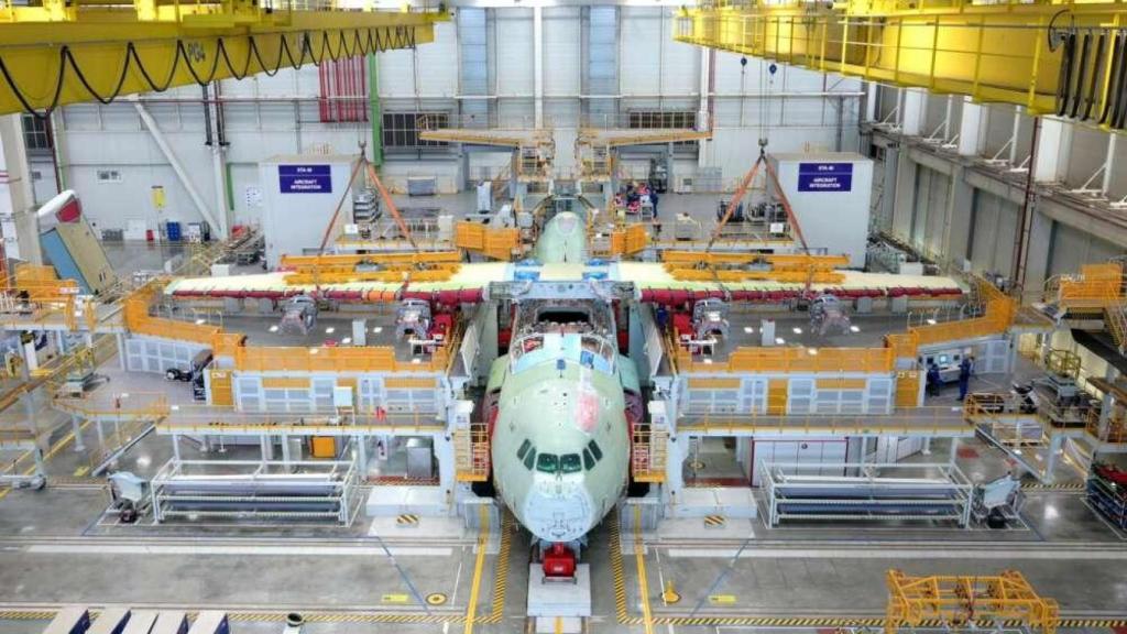 Montagem do A400M na fábrica da Airbus em Sevilha.