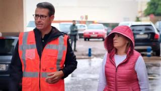 Toni González, alcalde de Almussafes, y Pilar Bernabé, secretaria de Igualdad del PSOE, en una imagen de archivo. EE