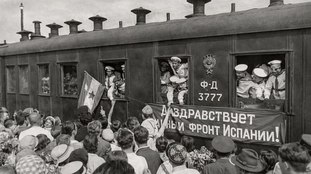 Llegada de los niños españoles de la guerra a Rusia.