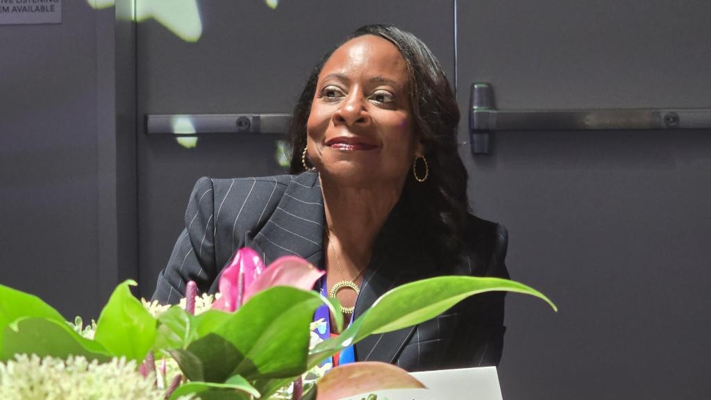 Robin Washington, COFO de Salesforce.