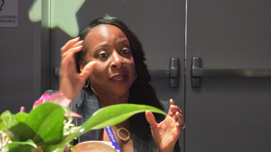 Robin Washington, COFO de Salesforce.