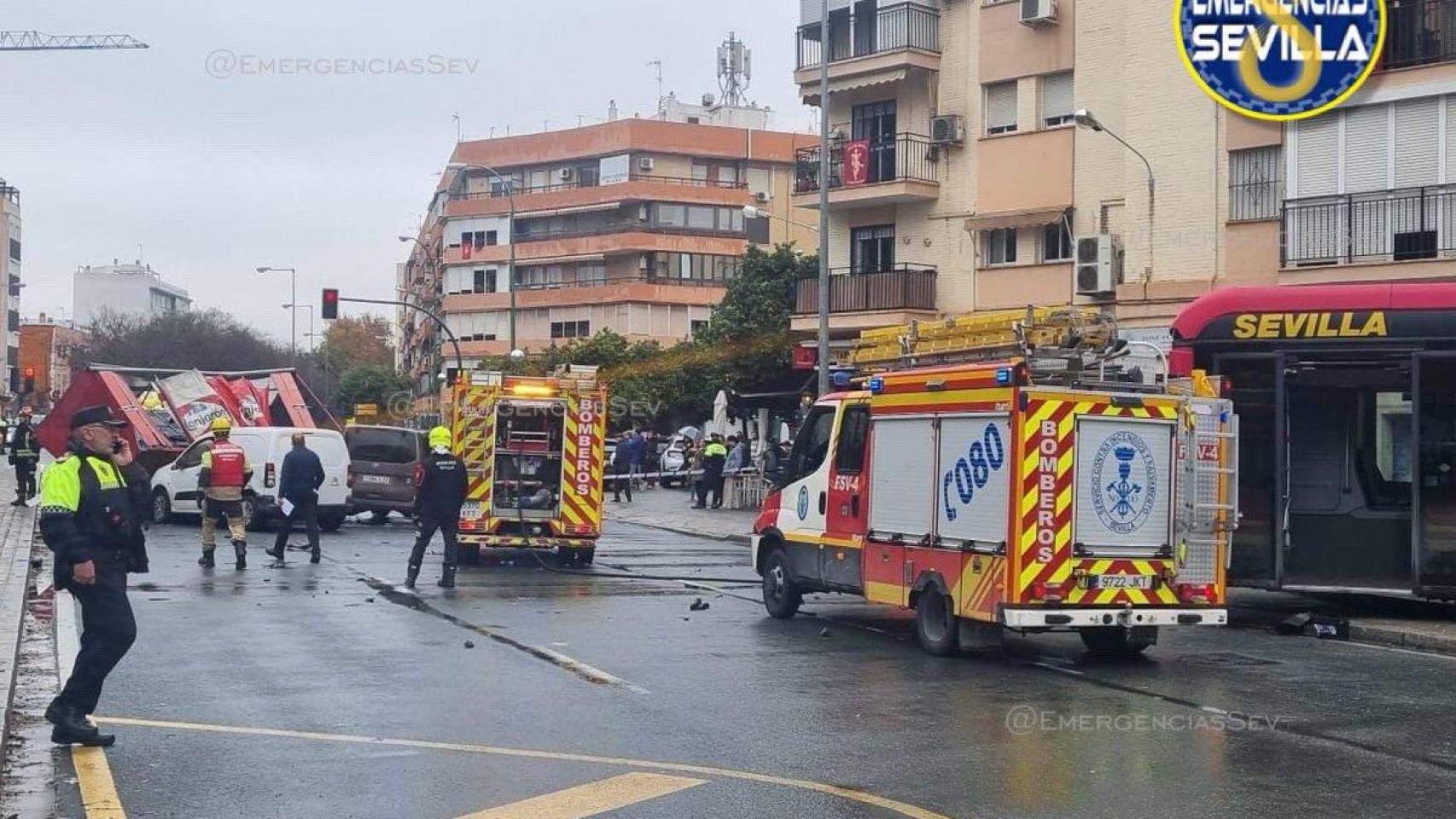 Imagen de los servicios de emergencias tras el accidente