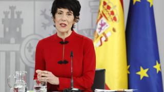 La ministra de Inclusión, Seguridad Social y Migraciones y nueva portavoz del Gobierno, Elma Saiz, durante la rueda de prensa posterior a la última reunión del año del Consejo de Ministros, este martes, en el complejo del Palacio de la Moncloa.