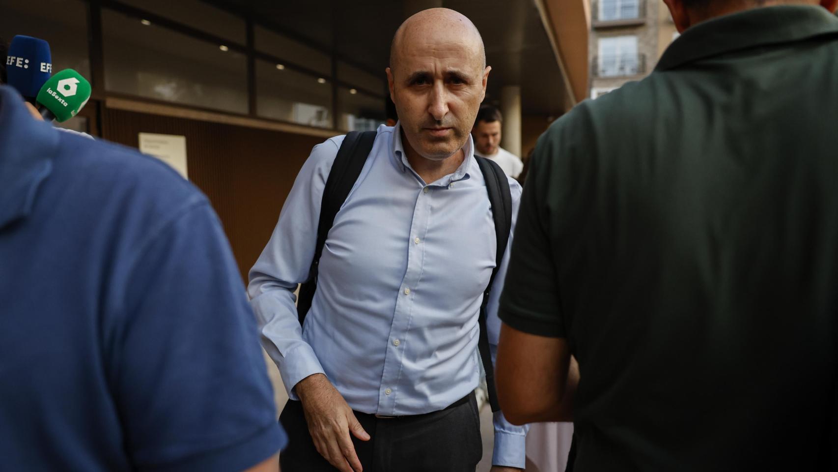 Miguel Polo, a su salida del juzgado de Catarroja.