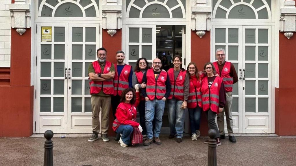 Coca-Cola reparte 500 comidas en A Coruña y llena de ilusión la Navidad de familias vulnerables