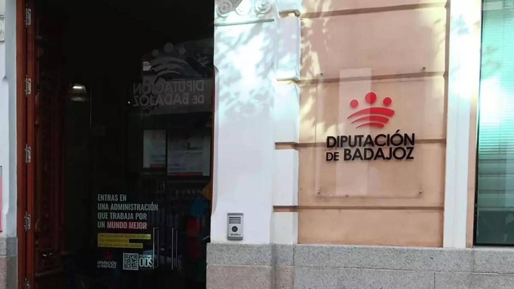 Imagen de la fachada de la Diputación de Badajoz.