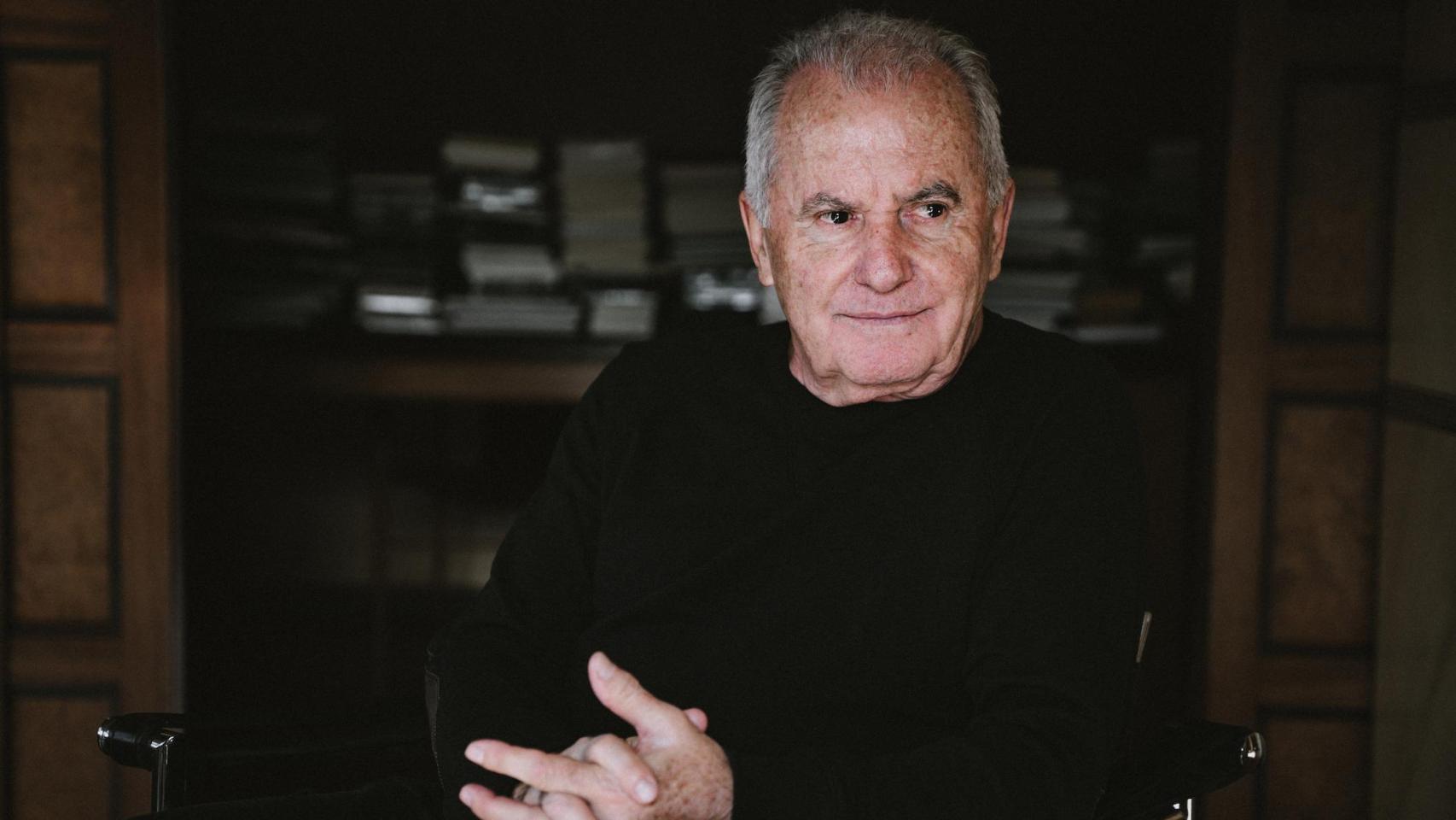 El cantante Víctor Manuel