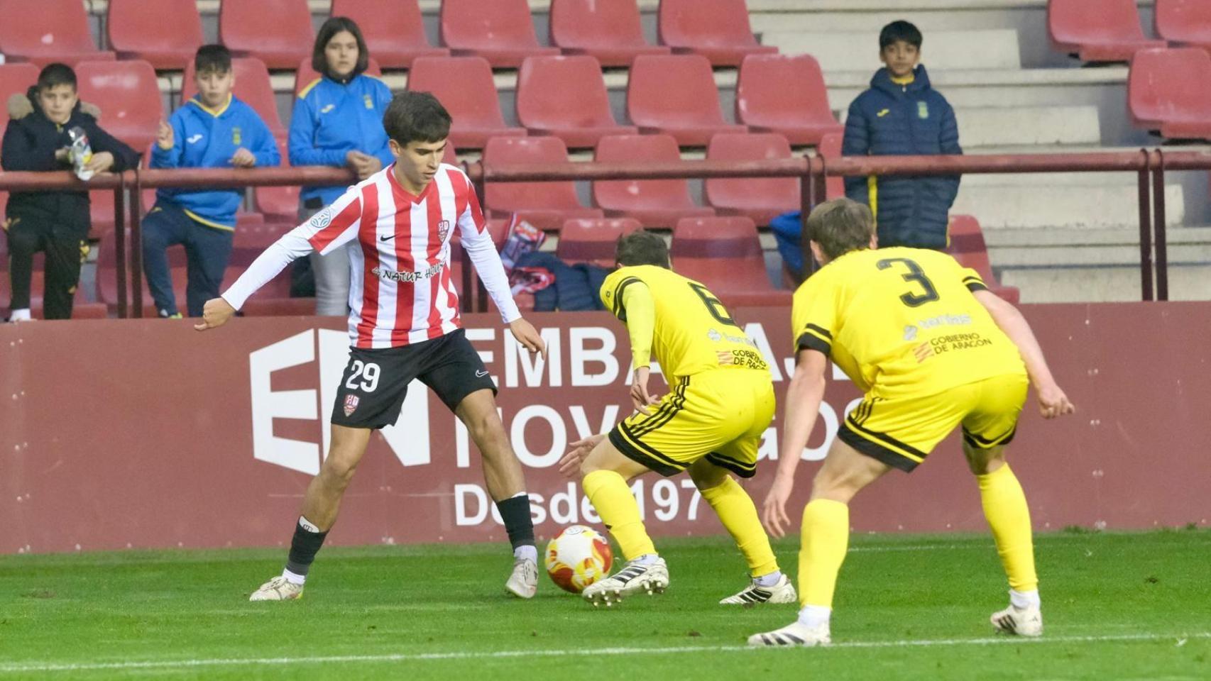 Manex Rezola, en un partido con la UD Logroñés.