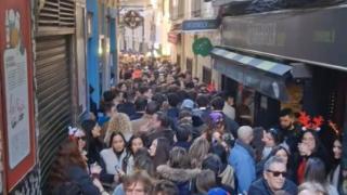 Imágenes de la 'Tardebuena' en el Tubo de Zaragoza el año pasado.