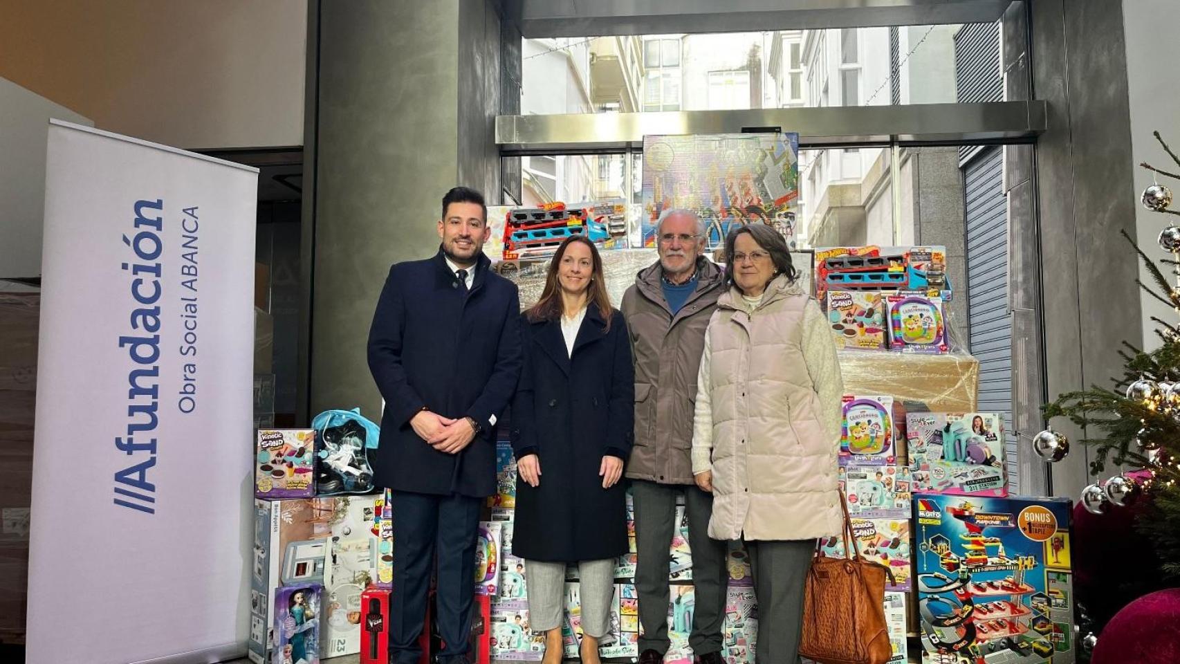 Abanca y Afundación reúnen  2.340 juguetes nuevos para repartir en Reyes a familias desfavorecidas