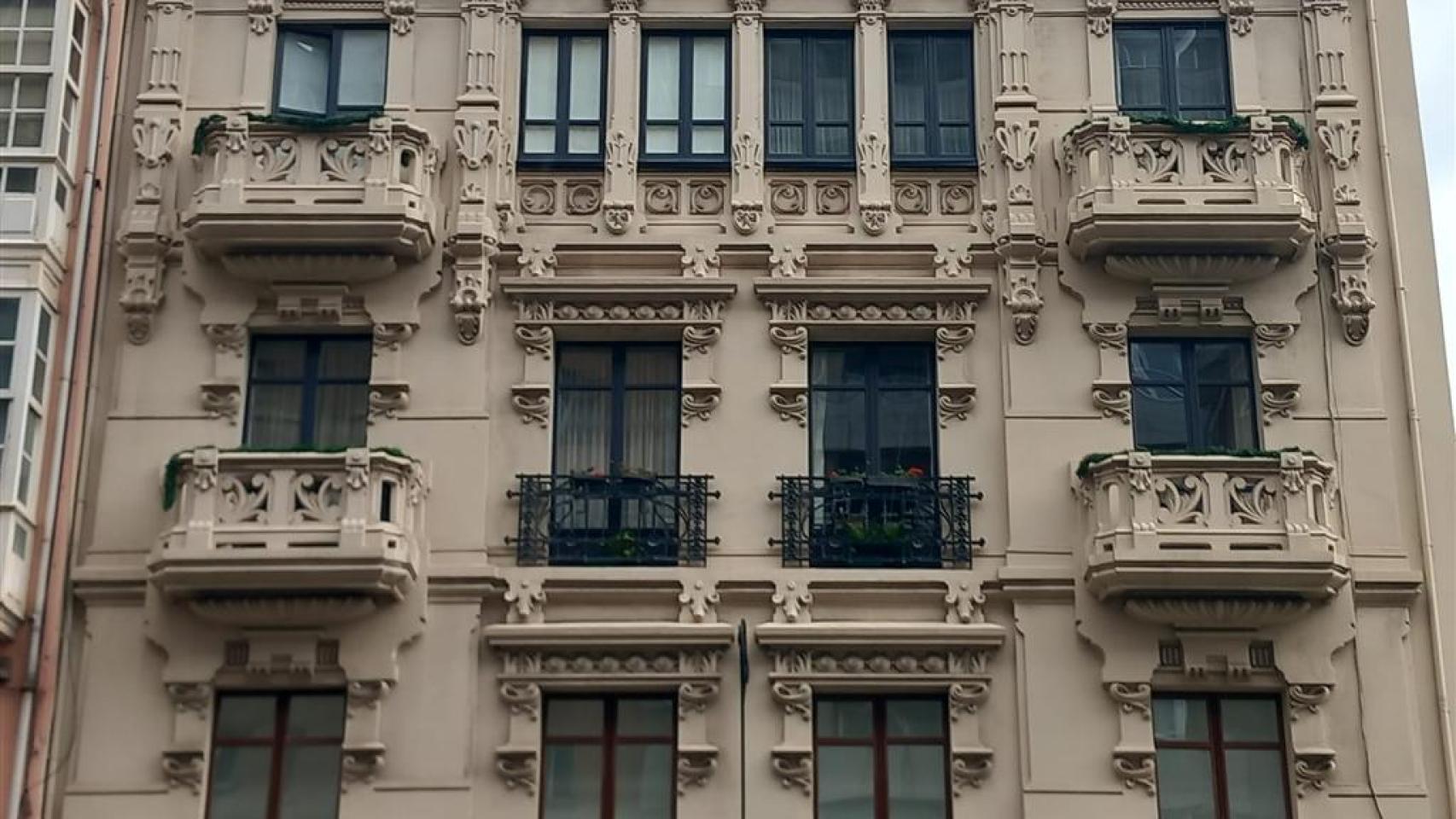El modernismo de A Coruña en la calle Juana de Vega 16