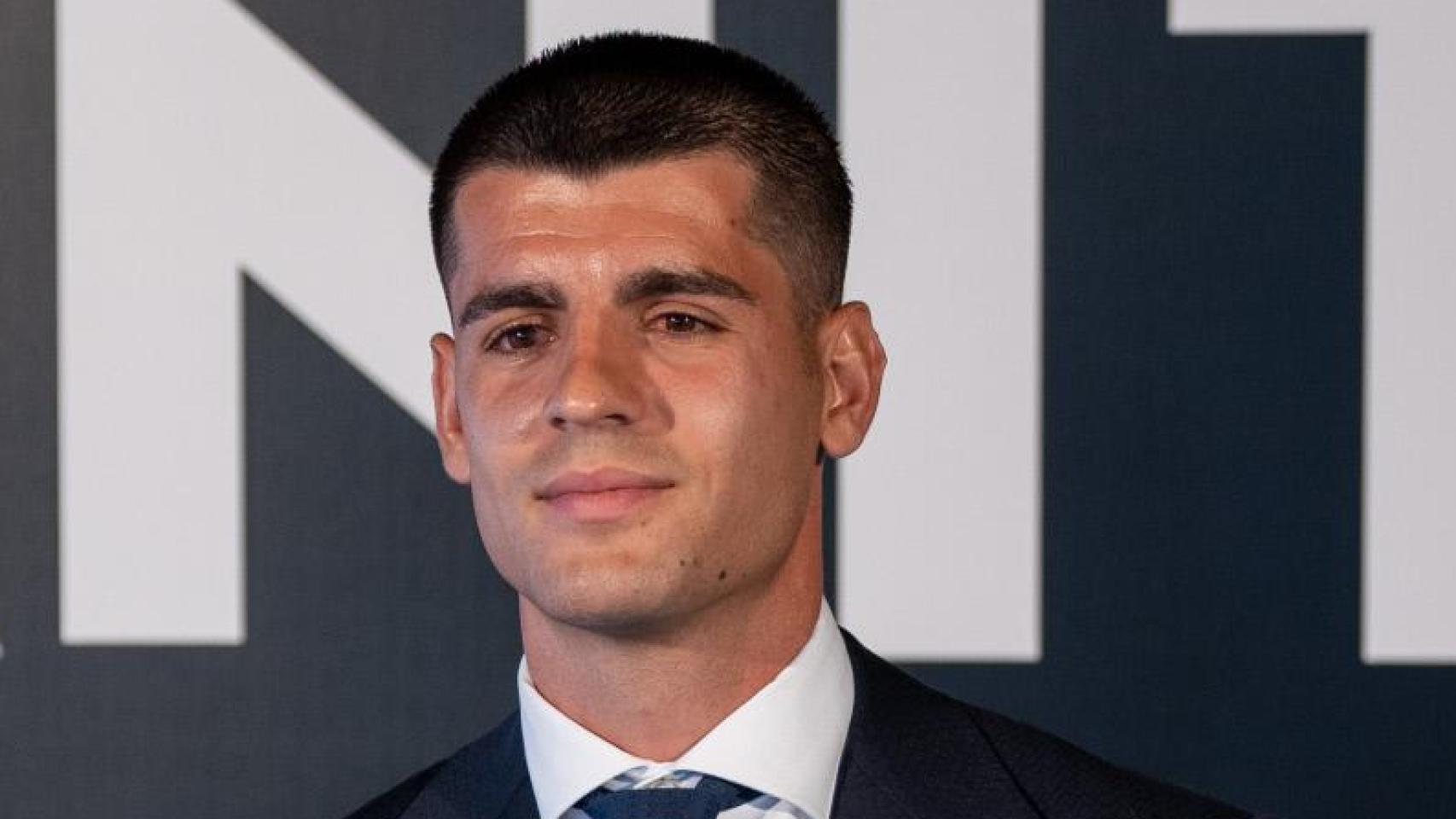 Álvaro Morata en un acto público.