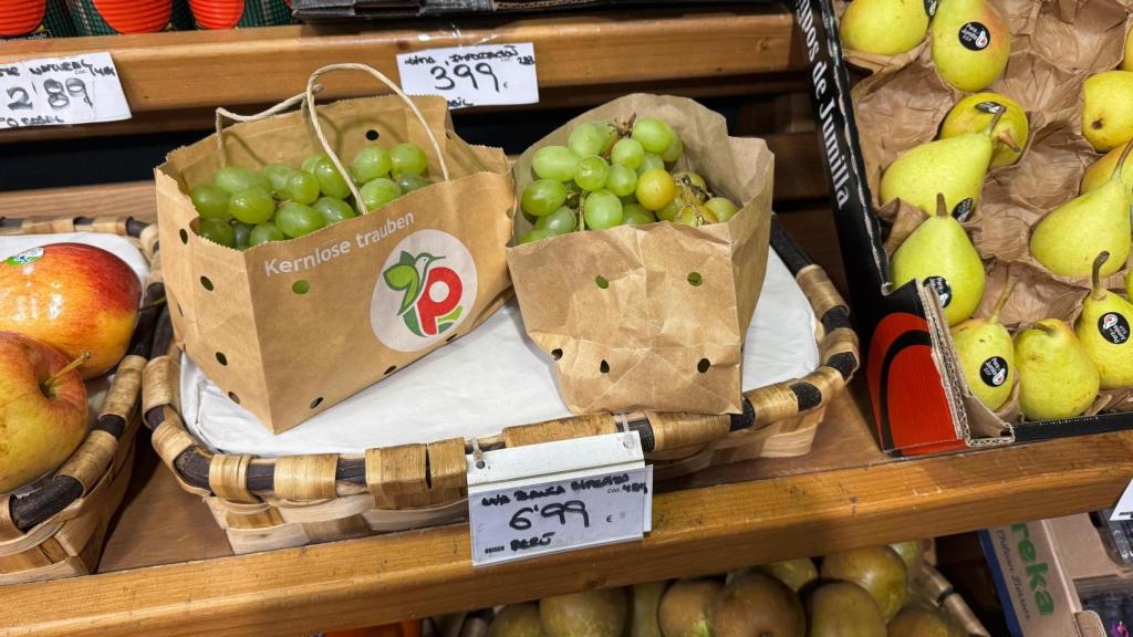 Uvas sin pepitas de una frutería del centro de Vigo