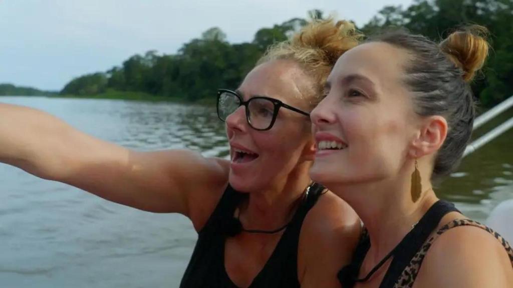 Rocío Carrasco y Anabel Dueñas en 'Hasta el fin del mundo'.