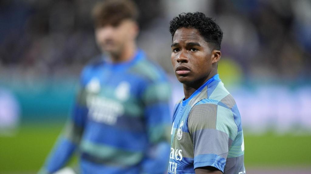Endrick, antes de un partido con el Real Madrid.