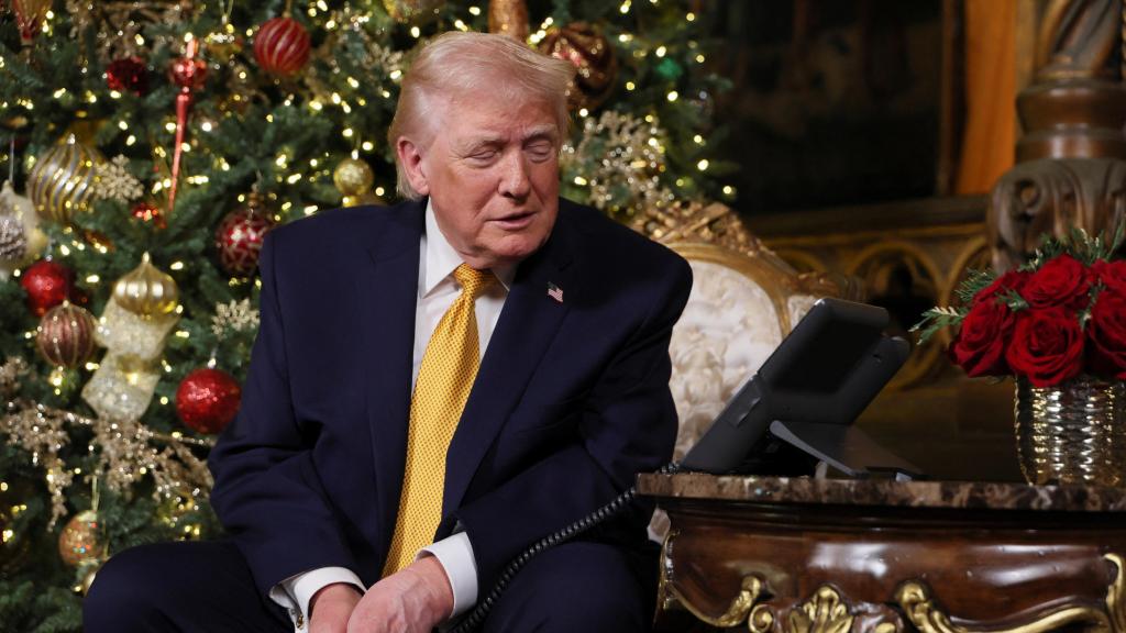 Trump este miércoles en su residencia de Palm Beach.