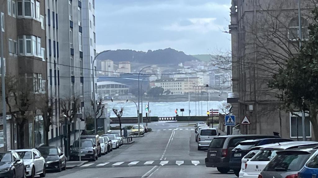 Una calle de A Coruña esta mañana.