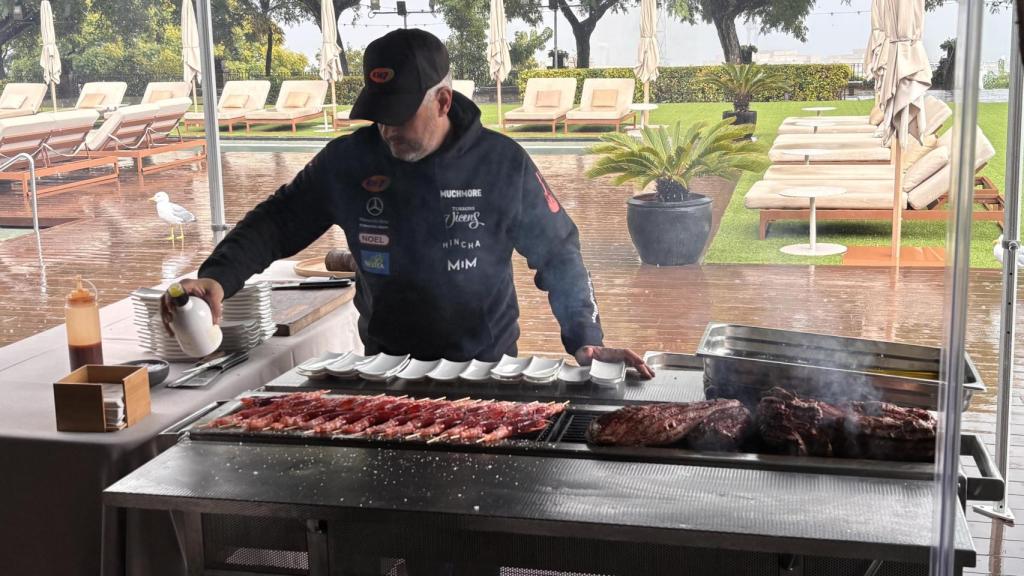 Nandu Jubany cocinando uno de sus espectaculares platos